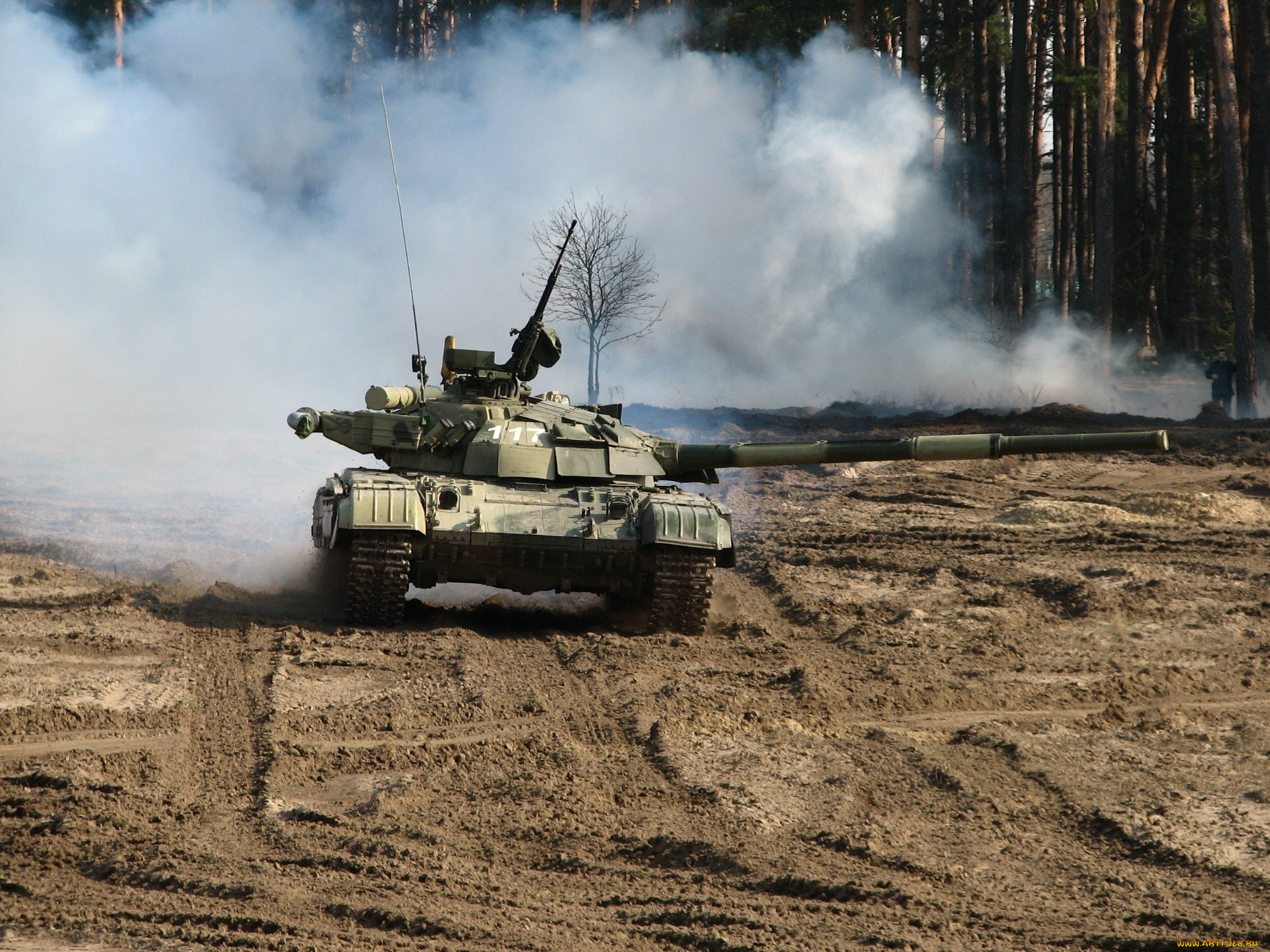 Обои Техника Военная техника, обои для рабочего стола, фотографии техника,  военная, украина, танк, дым, основной, т-64, булат Обои для рабочего стола,  скачать обои картинки заставки на рабочий стол.